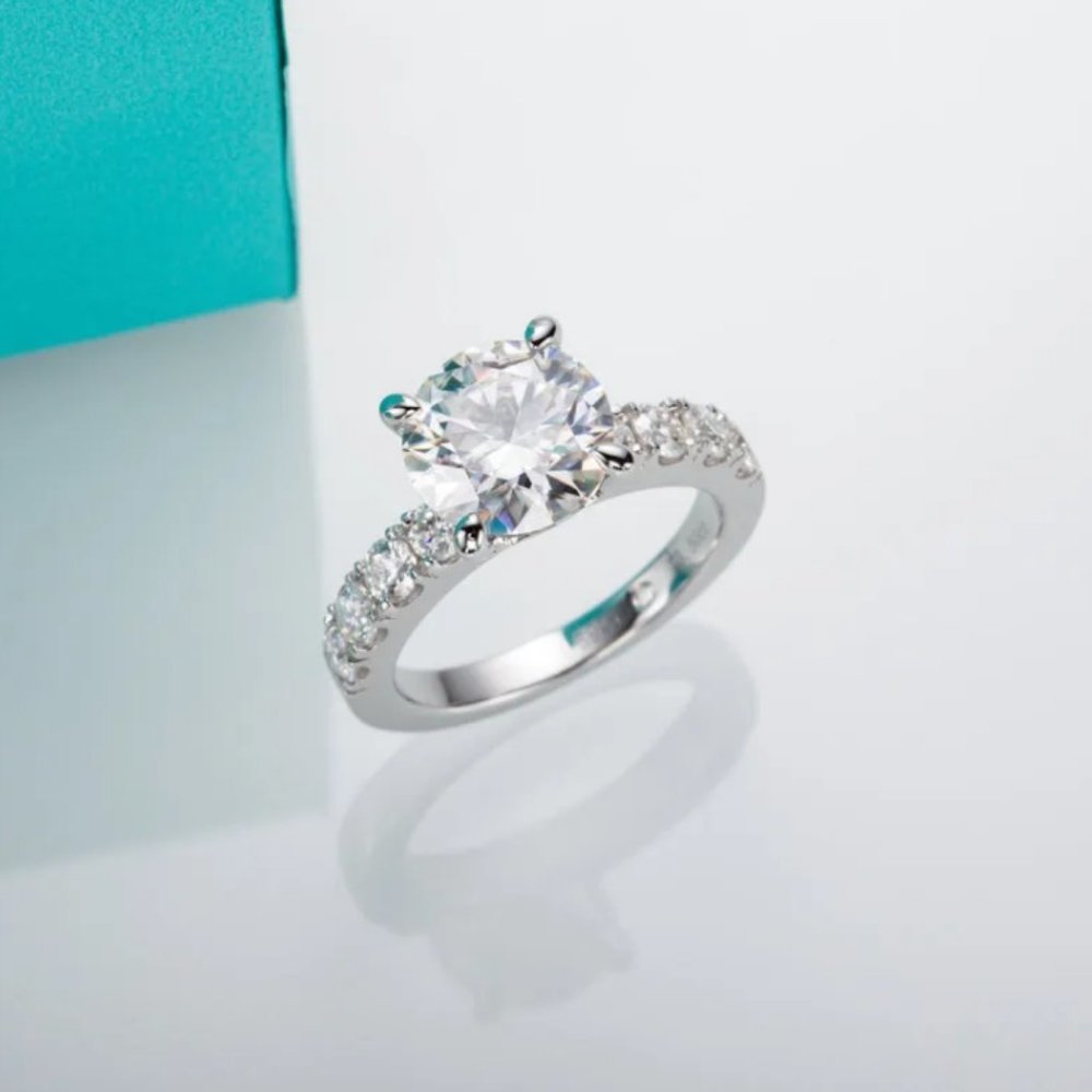 Certified 4.3 ct. t.w. Moissanite Diamond 4 Prone Solitaire Engagement Ring NEW - Picture 8 of 15